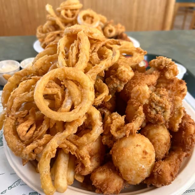 Jr. Fisherman's Platter.